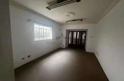 Casa com 14 quartos para alugar na Rua Groenlândia, 522088, Jardim América, São Paulo