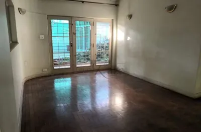 Casa com 3 quartos para alugar na Rua Pio XI, 5120871, Alto de Pinheiros, São Paulo