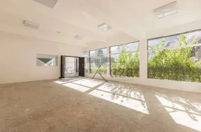 Casa comercial para alugar na Rua Henrique Schaumann, 562983, Pinheiros, São Paulo