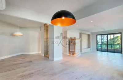 Apartamento com 4 quartos à venda na Rua Inhambú, 532980, Moema, São Paulo