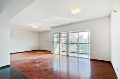 Apartamento com 3 quartos para alugar na Rua Pascal, 572788, Campo Belo, São Paulo