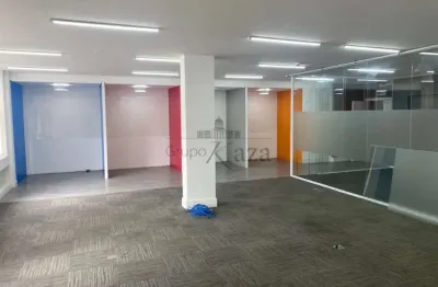 Prédio para alugar na Avenida Ipiranga, 512084, República, São Paulo