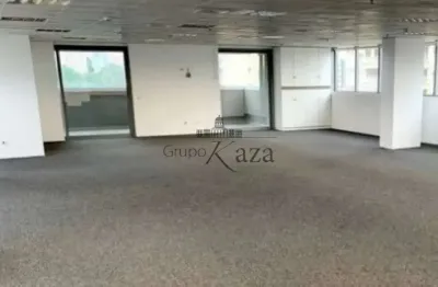 Sala comercial para alugar na Rua Luiz Seráphico Júnior, 552181, Chácara Santo Antônio, São Paulo