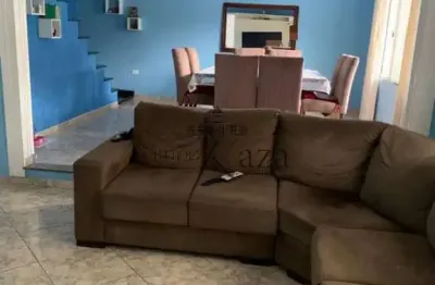 Casa com 5 quartos à venda na Rua Lupércio da Costa Machado, Vila Tesouro, São José dos Campos