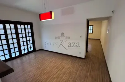 Oportunidade - casa sobrado - residencial de ville - 4 dormitórios - 200m².