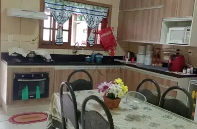 Casa com 4 quartos à venda na Rua Paulo Sérgio Kacuta, Jardim Santa Rosa, São José dos Campos