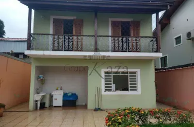 Casa com 3 quartos à venda na Rua Groelândia, Jardim América, São José dos Campos