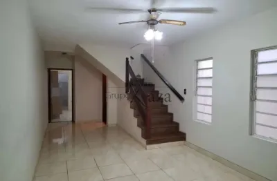 Oportunidade - casa sobrado - jardim ismênia - 3 dormitórios - 116m².