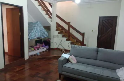 Casa com 4 quartos à venda na Avenida Ouro Fino, Bosque dos Eucaliptos, São José dos Campos