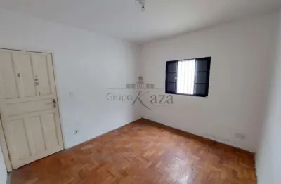 Casa - conjunto residencial vale dos pinheiros - 2 dormitórios - 250m².
