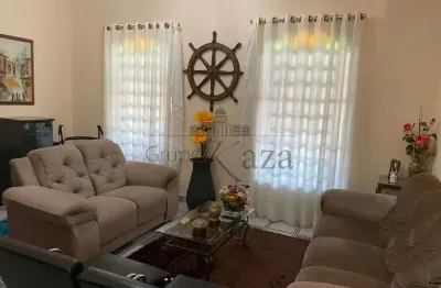 Casa - bosque dos eucaliptos - 3 dormitórios - 250m² - aceita permuta.