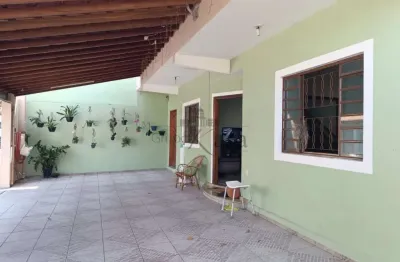 Casa - sobrado - bosque dos eucaliptos - 5 dormitórios - 145m²