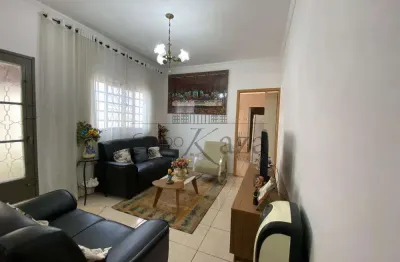 Casa - jardim satélite - 6 dormitórios - 129m² - aceita permuta.