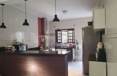 Casa com 3 quartos à venda na Rua Luiz Carlos de Lima, Residencial Armando Moreira Righi, São José dos Campos