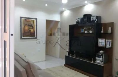 Casa sobrado - residencial união - 2 dormitórios - aceita permuta.