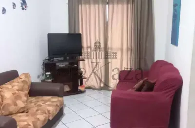 Apartamento - martim de sá - edifício casablanca - 83m²  - 2 dormitórios.