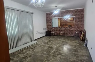 Oportunidade - Casa Sobrado - Jardim das Indústrias - 6 Dormitórios - 275m².