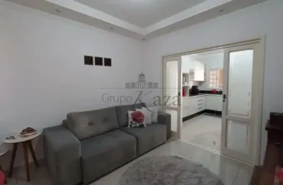 Oportunidade - Casa Sobrado - Bosque dos Eucaliptos - 3 Dormitórios - 187m².