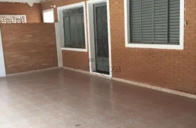 Oportunidade - casa terréa - bosque dos eucaliptos - 4 dormitórios - 250m².