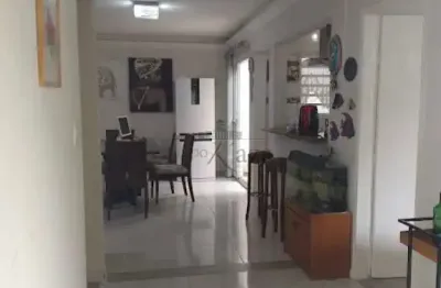 Oportunidade - casa - conjunto residencial vale dos pinheiros - 3 dormitórios - 180m².