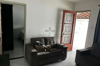 Oportunidade - Casa - Jardim Portugal - 4 Dormitórios - 180m².