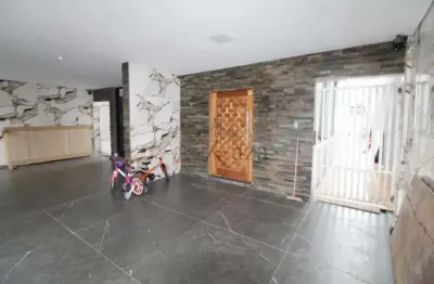 Oportunidade - Casa Sobrado - Vila Industrial - 5 Dormitórios - 500m².