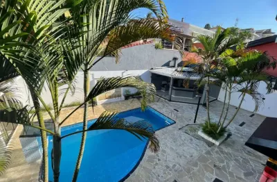 Oportunidade - Casa em Condomínio - Jardim Coleginho - Vila Zezé - 4 Dormitórios - 485m².