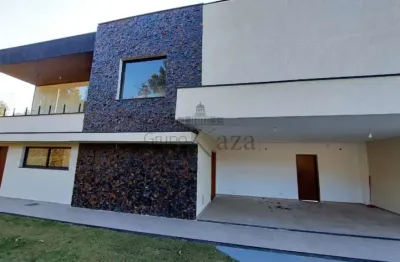 Oportunidade - Casa em Condomínio - Santo Antônio do Pinhal - Residencial Ecológico Parque da Mantiqueira - 3 Suítes - 267m².