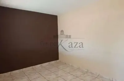 Oportunidade - Casa Sobreloja - Jardim Satélite - 3 Dormitórios - 90m².