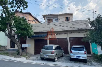 Descubra esta incrível casa localizada no bairro vila jovina em cotia-sp!