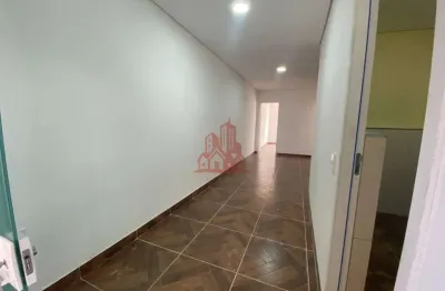 Casa com 2 quartos para alugar na Rua Professor Zoe Pereira Beniamino, 45 A, Jardim Leonor, Cotia