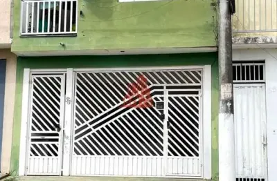 Sobrado com 5 Casas para Moradia ou Renda – Jandira (Jardim Fátima – SP)