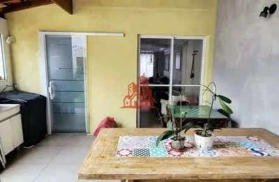 Casa à Venda no Condomínio Bosques da Vila – Rua dos Coqueirais – Cotia/SP