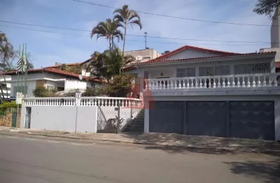 Casa comercial para alugar na Rua Água Marinha, 60, Jardim Nomura, Cotia