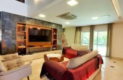 Sobrado de Luxo à Venda em Cotia – 5 Suítes, Piscina e Área Gourmet