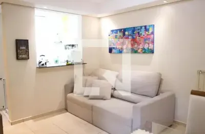 Apartamento aconchegante com 3 quartos e 2 vagas amplas no castelo – lazer completo e localização privilegiada!