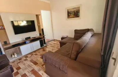 2 maravilhosas casas de 2 quartos no centro de nilópolis,próximo ao assaí
