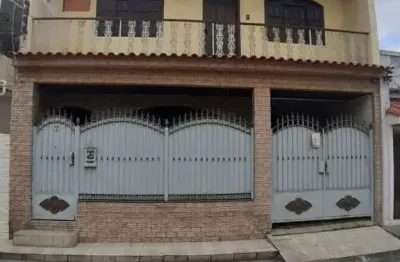 Aproveite casa duplex de 4 quartos av. getúlio vargas centro  de nilópolis