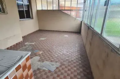 Excelente sobrado no centro de nilópolis,com garagem privativa