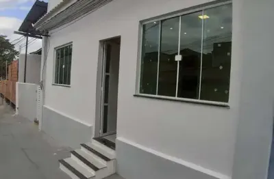 Casa com 2 quartos à venda na Rua Amadeu Lara, 1637, Centro, Nilópolis