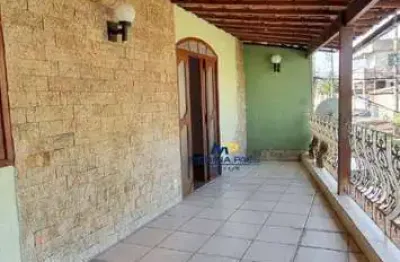 Sobrado com 1 dormitório à venda por R$ 180.000 - Centro - São Gonçalo/RJ