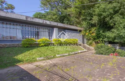 Casa perto da orla terreno de 12mx54m. no bairro vila assunção. 4 dormitórios, 2 suítes, 2 vagas