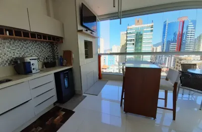 Apartamento com 4 quartos à venda na Rua 241, 66, Meia Praia, Itapema