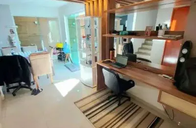 Casa com 3 quartos à venda na Avenida Vereador Roberto Garrido de Souza, 465, Mirante da Lagoa, Macaé