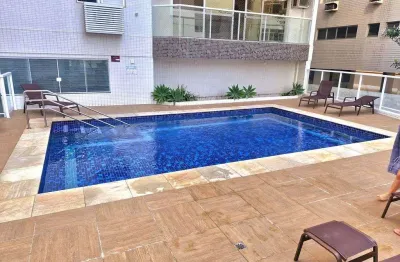 Apartamento à venda na quadra da praia do bairro aparecida, santos