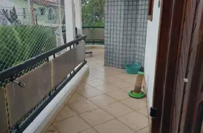 Casa com 4 quartos, 3 suítes, em mata da praia - vitória - es