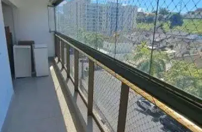 3 qts. com suíte, frente sol da manhã, 2 vagas soltas e cobertas.