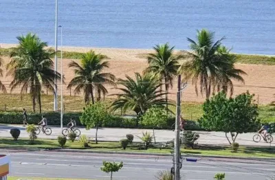 Apto de luxo, montado e decorado na mata da praia e na quadra do mar!