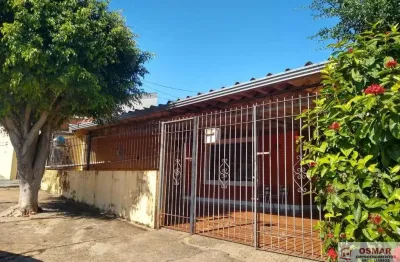 Casa residencial de esquina à venda no Jardim João Paulo II - Sumaré - SP.