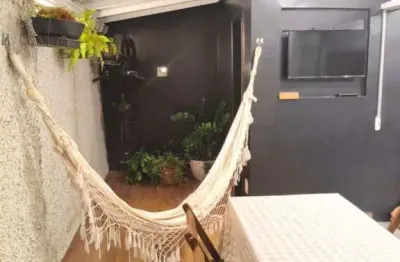 Casa à venda em Santos-SP, bairro Campo Grande: 3 quartos, 1 suíte, 1 sala, 1 banheiro, 102m² de área.